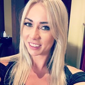 Meet your Posher, Chrystal